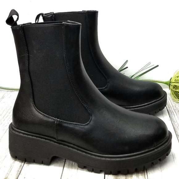 Shoes - New Black Chelsea Round Toe Elastic Panel Platform Lug Sole Combat Boots